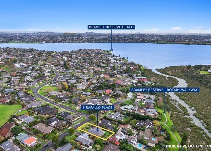  at 8 Rapallo Place, Farm Cove, Auckland