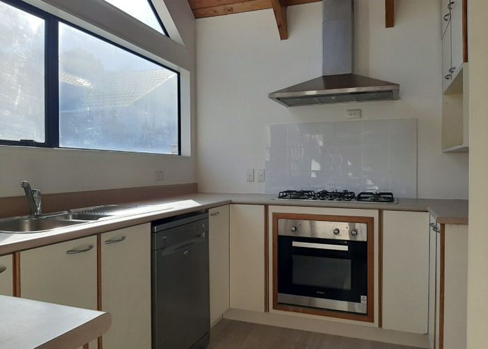  at 2/102A Marua Rd, Ellerslie, Auckland City, Auckland