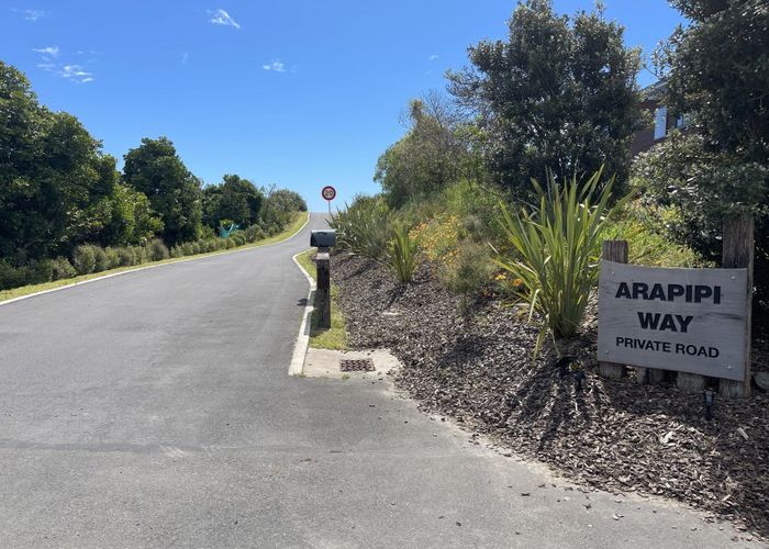  at 8 Arapipi Way, Peka Peka, Waikanae