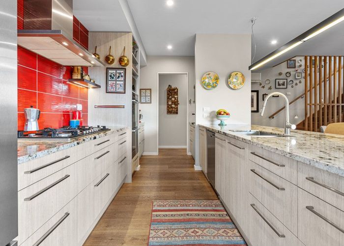  at 71 Bay View Road, Redcliffs, Christchurch City, Canterbury