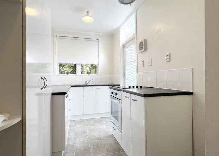  at 145 Ocean View Road, Hillcrest, North Shore City, Auckland