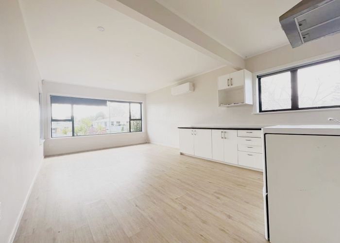  at 52 Landon Avenue, Mangere East, Manukau City, Auckland