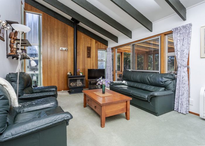  at 2/21 Helvetia Drive, Browns Bay, North Shore City, Auckland