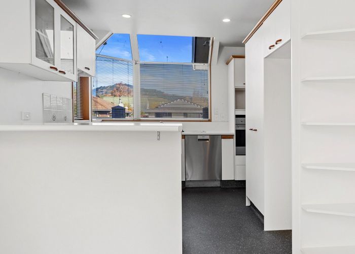  at 2/2 Hurunui Street, Cracroft, Christchurch