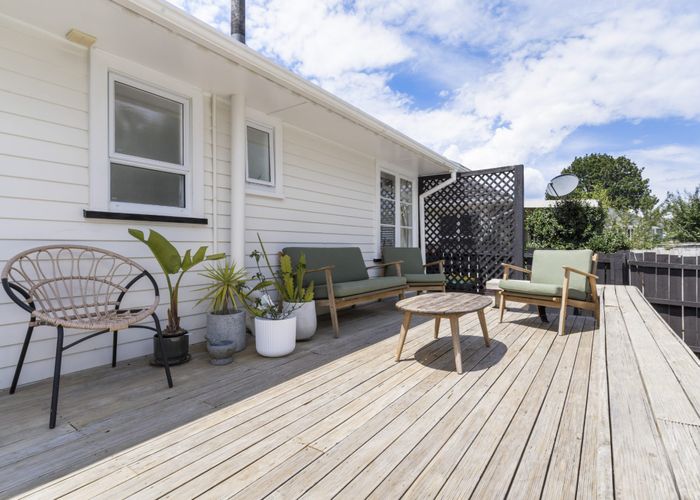  at 62 Kervil Avenue, Te Atatu Peninsula, Auckland