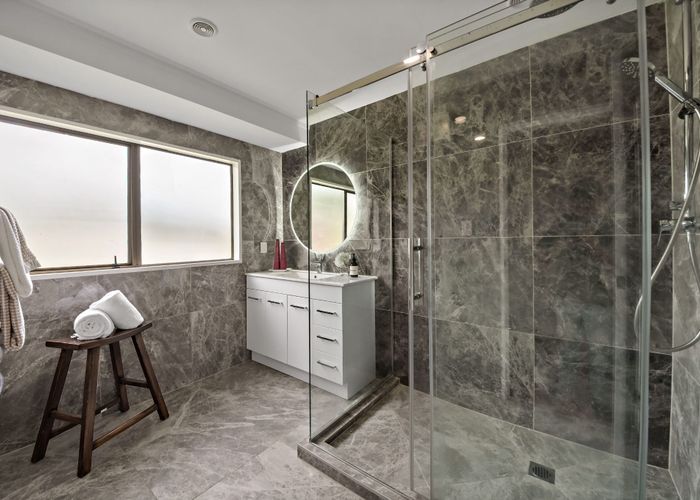  at 31 Rapallo Place, Farm Cove, Manukau City, Auckland