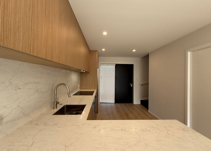  at 2/43 Heretaunga Street, Petone, Lower Hutt, Wellington