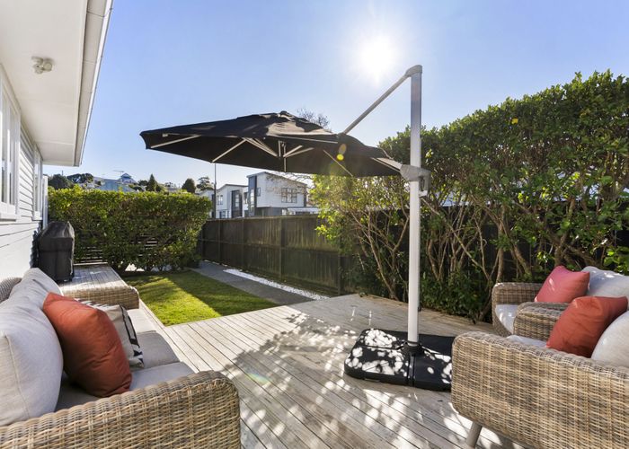  at 1/29 Seine Road, Forrest Hill, North Shore City, Auckland