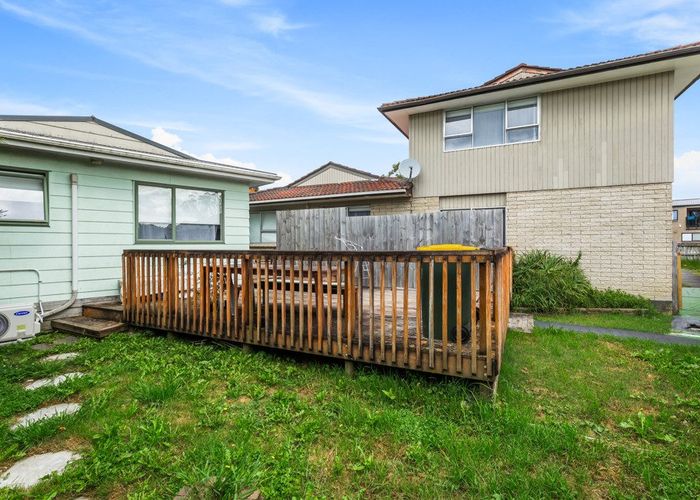  at 5 Bittern Place, Henderson, Waitakere City, Auckland