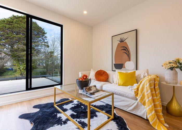  at 18/26 Springvale Drive, Fairview Heights, North Shore City, Auckland