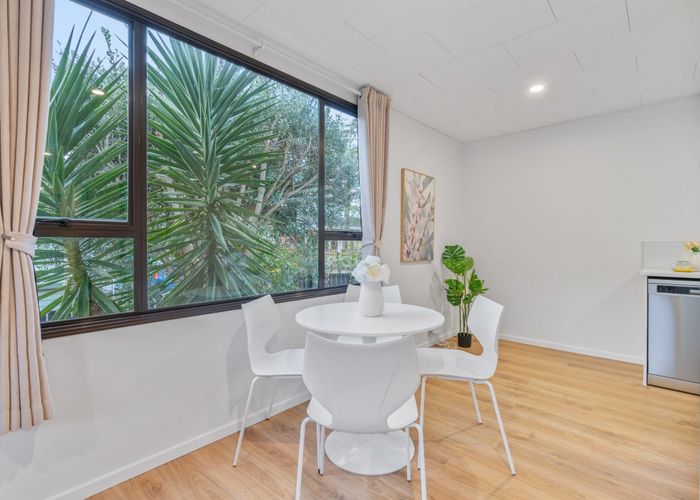  at 1/9 Kimdale Place, Totara Heights, Auckland