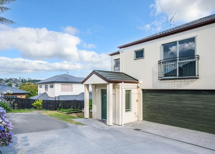 at 6B Andover Way, Goodwood Heights, Auckland