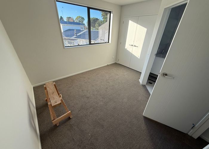  at 9 Tuakana Street, Point England, Auckland City, Auckland