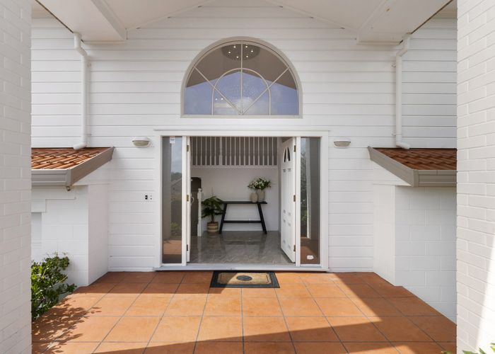  at 24 Kenmure Avenue, Forrest Hill, Auckland