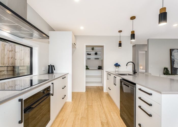  at 2/29 Moeraki Road, Maoribank, Upper Hutt, Wellington