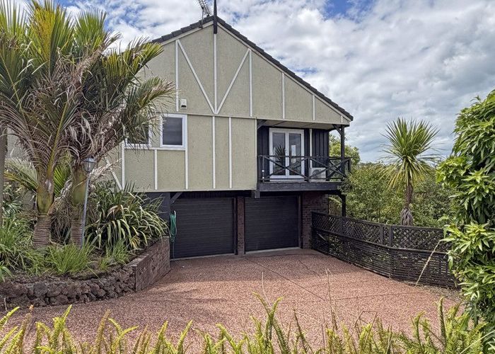  at 50 Balmain Road, Chatswood, North Shore City, Auckland