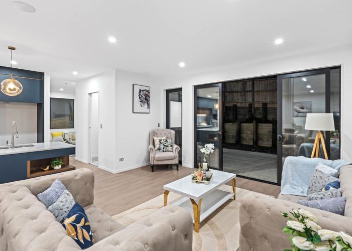  at 16 Glann Lane, Flat Bush, Auckland