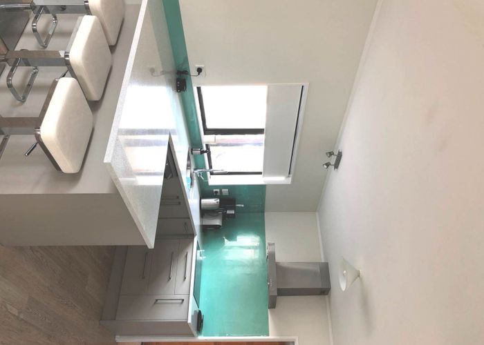  at 1/87 Aviemore Drive, Highland Park, Manukau City, Auckland