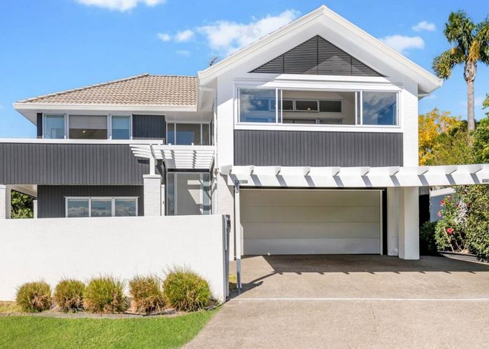  at 1/7 Musick Point Road, Bucklands Beach, Auckland