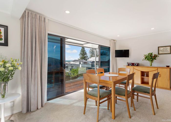  at 1/27 Manly Esplanade, Browns Bay, Auckland