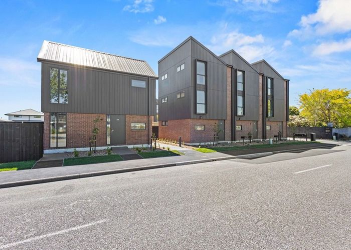  at 2/226 Blenheim Road, Riccarton, Christchurch City, Canterbury