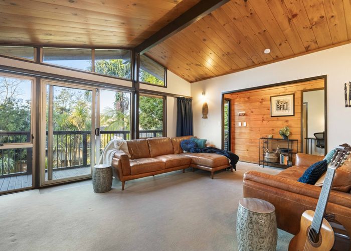  at 35 Kurnell Drive, Botany Downs, Manukau City, Auckland