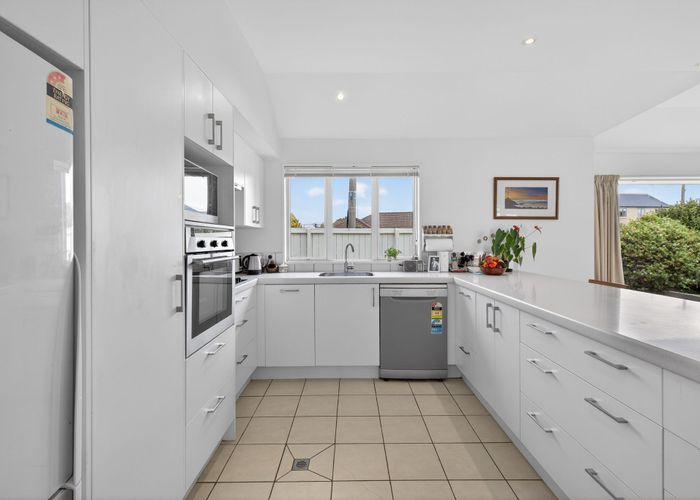  at 30 Mary Street, Papanui, Christchurch City, Canterbury