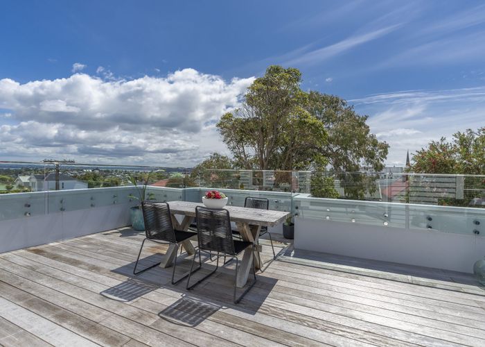  at 2/4 Vermont Street, Ponsonby, Auckland