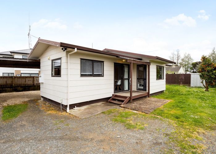  at 6A Mahana Road, St Andrews, Hamilton