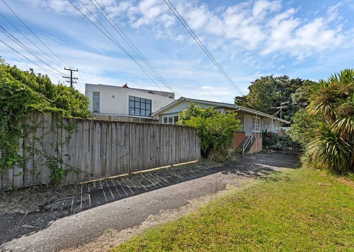  at 1/10 Domain Road, Panmure, Auckland
