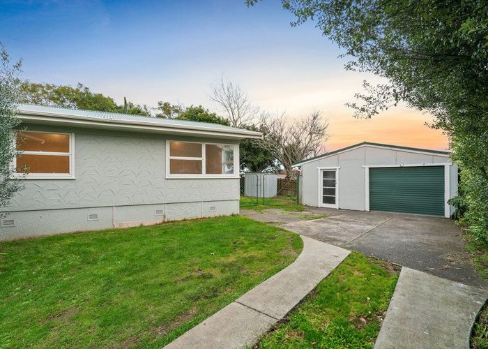  at 19 Plumley Crescent, Mangere, Auckland