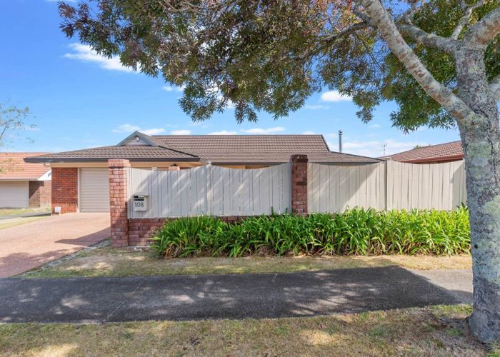  at 108 Mirrabooka Avenue, Botany Downs, Auckland