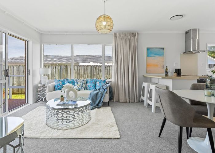  at 3/5 Empire Road, Orewa, Orewa
