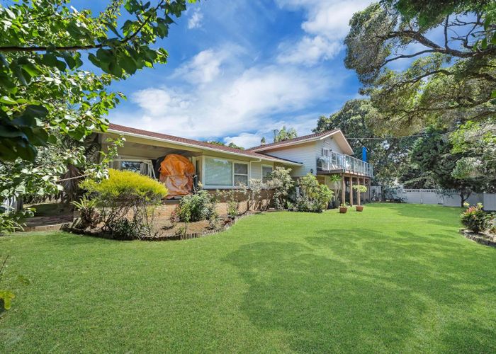  at 2 Tudward Glade, Hillcrest, North Shore City, Auckland