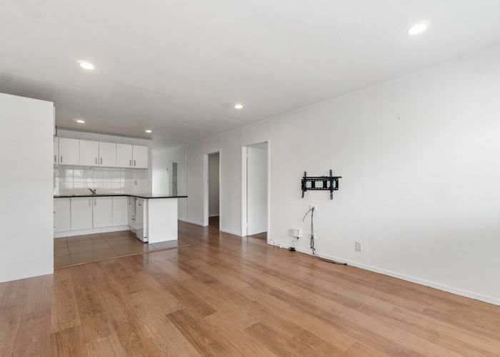  at 3/76 Riversdale road, Avondale, Auckland City, Auckland