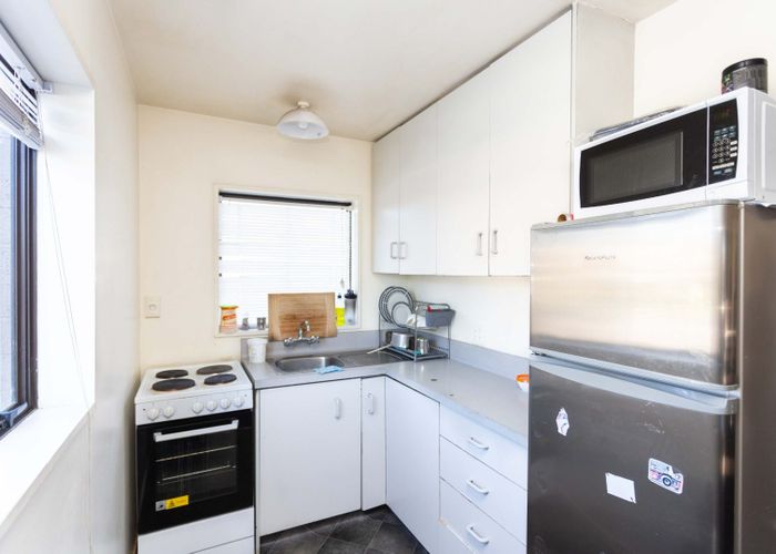  at 1/35 Brockworth Place, Riccarton, Christchurch