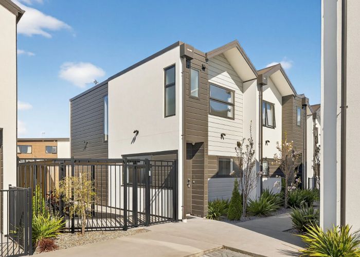  at 11/15 bunyan Street, Waltham, Christchurch City, Canterbury