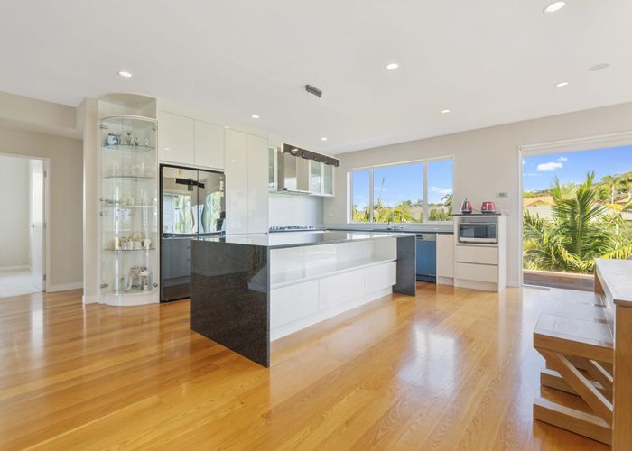  at 42  Travis View Drive, Fairview Heights, North Shore City, Auckland