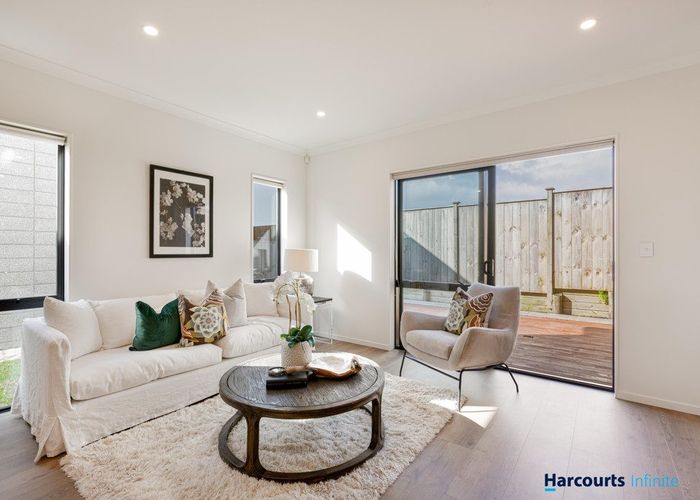  at 19 La Bella Road, Hobsonville, Waitakere City, Auckland