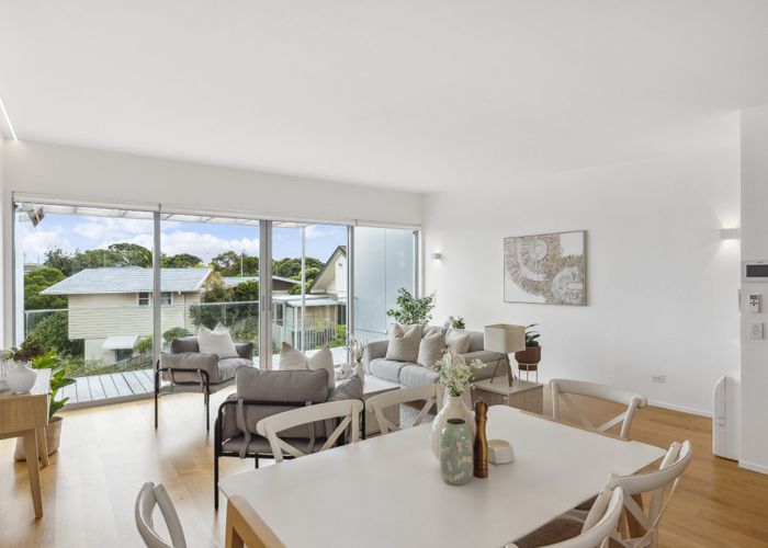  at 384D Kapiti Road, Paraparaumu Beach, Kapiti Coast, Wellington