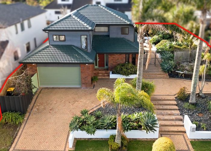  at 2 Ferntree Terrace, West Harbour, Auckland