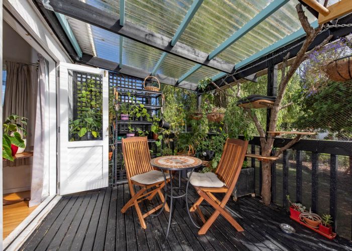  at 1/2 Earl Road, Titirangi, Auckland