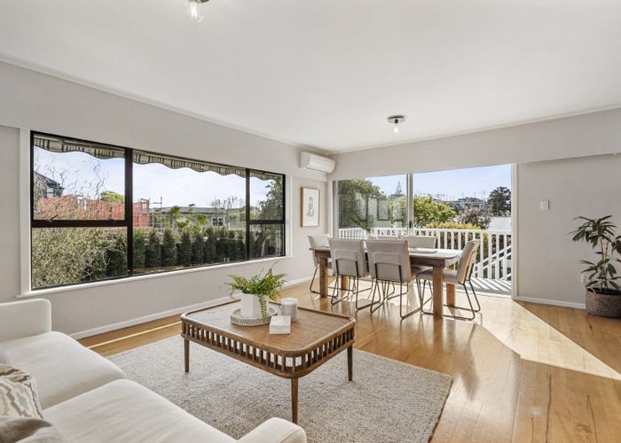  at 63 Seacliffe Avenue, Belmont, Auckland