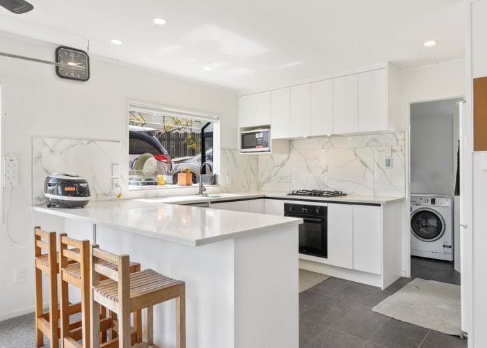  at 1 Garcia Place, West Harbour, Auckland