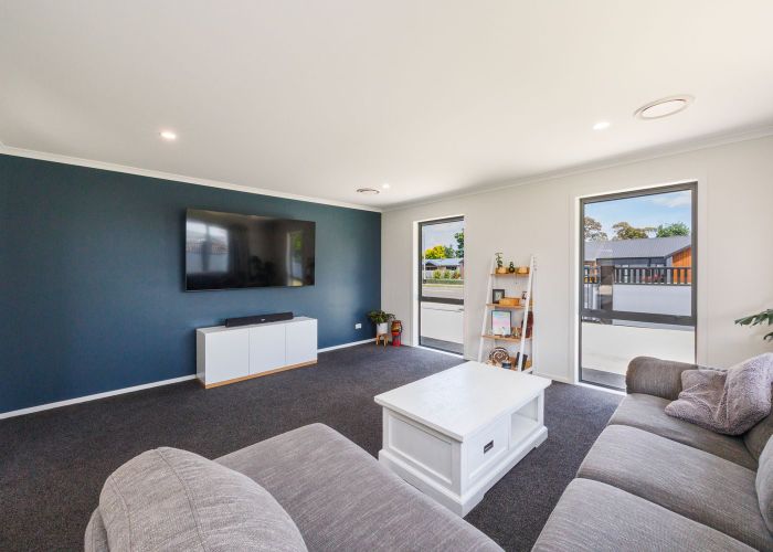  at 64 Pharazyn Street, Feilding, Feilding
