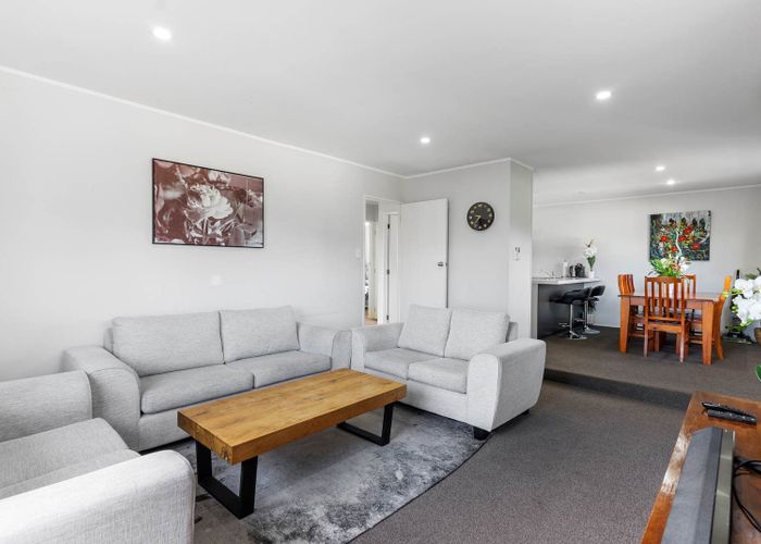  at 1/38B Manuka Road, Glenfield, Auckland