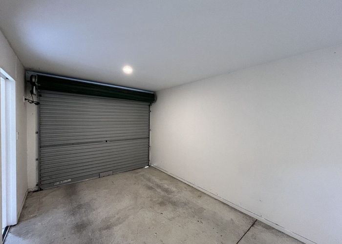  at 17/1 Briar Way , New Lynn, Waitakere City, Auckland