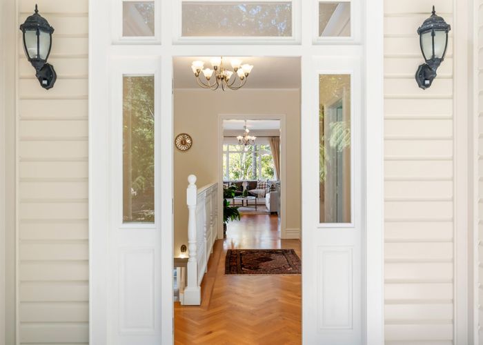  at 4 Kereru Grove, Greenhithe, North Shore City, Auckland