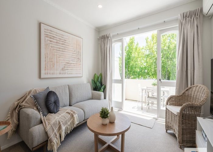  at 2/27 Vale Road, Saint Heliers, Auckland City, Auckland