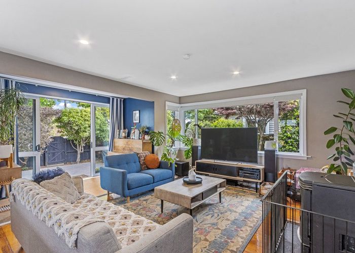 at 6 Wilding Street, Saint Martins, Christchurch
